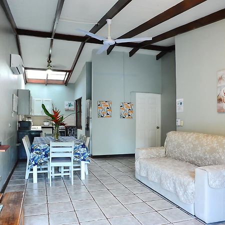 Private Fully Furnished Home At Wide Mouth Frog Hostel Quepos Eksteriør billede